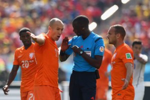 Bakary+Gassama+HdZZsaFYbo_m