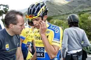 Steven de Jongh geeft Alberto Contador advies